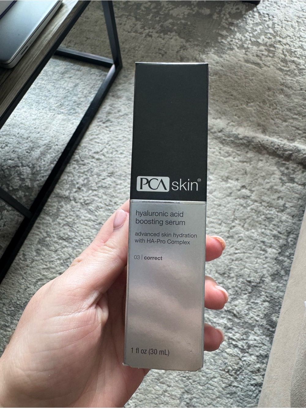 PCA Skin Hyaluronic Acid Boosting Serum - Silver/Black
